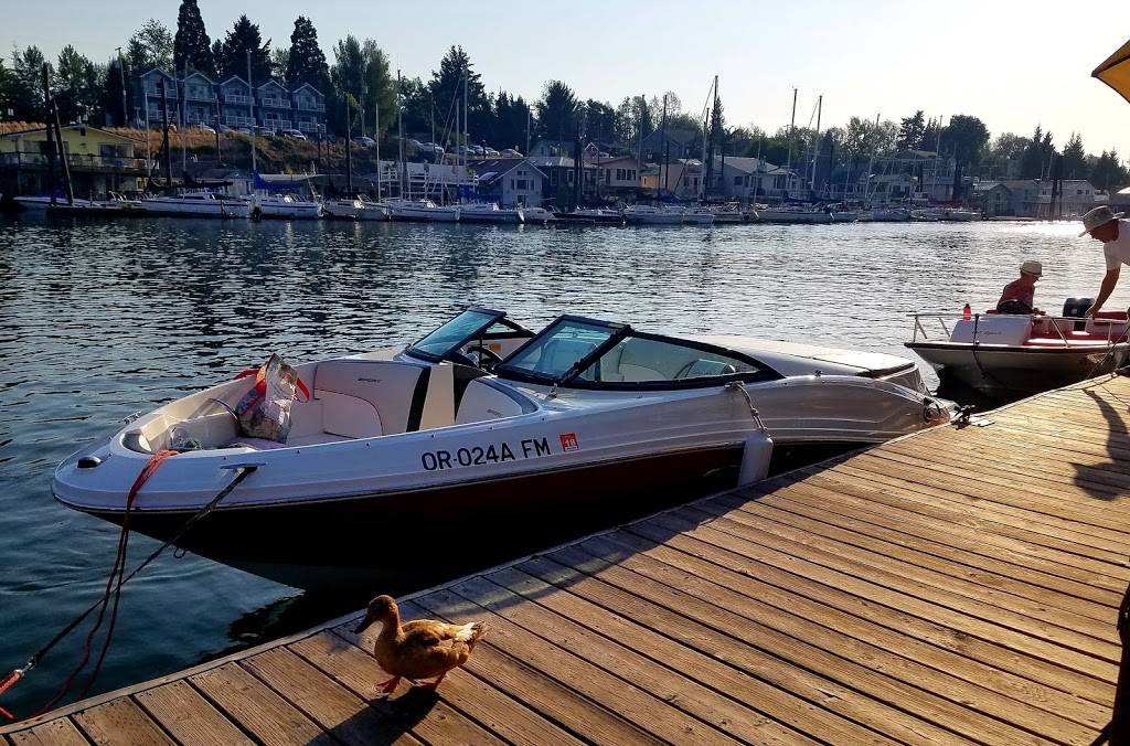 Island Cafe | restaurant | 250 NE Tomahawk Island Dr #22, Portland, OR 97217, USA | 5032830362 OR +1 503-283-0362