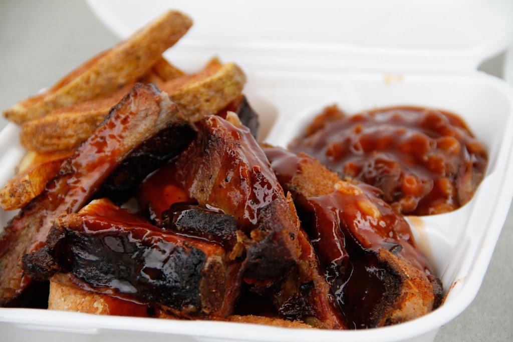 Curbside BBQ & Seafood | restaurant | 316 N Copeland St, Tallahassee, FL 32304, USA | 8505453586 OR +1 850-545-3586