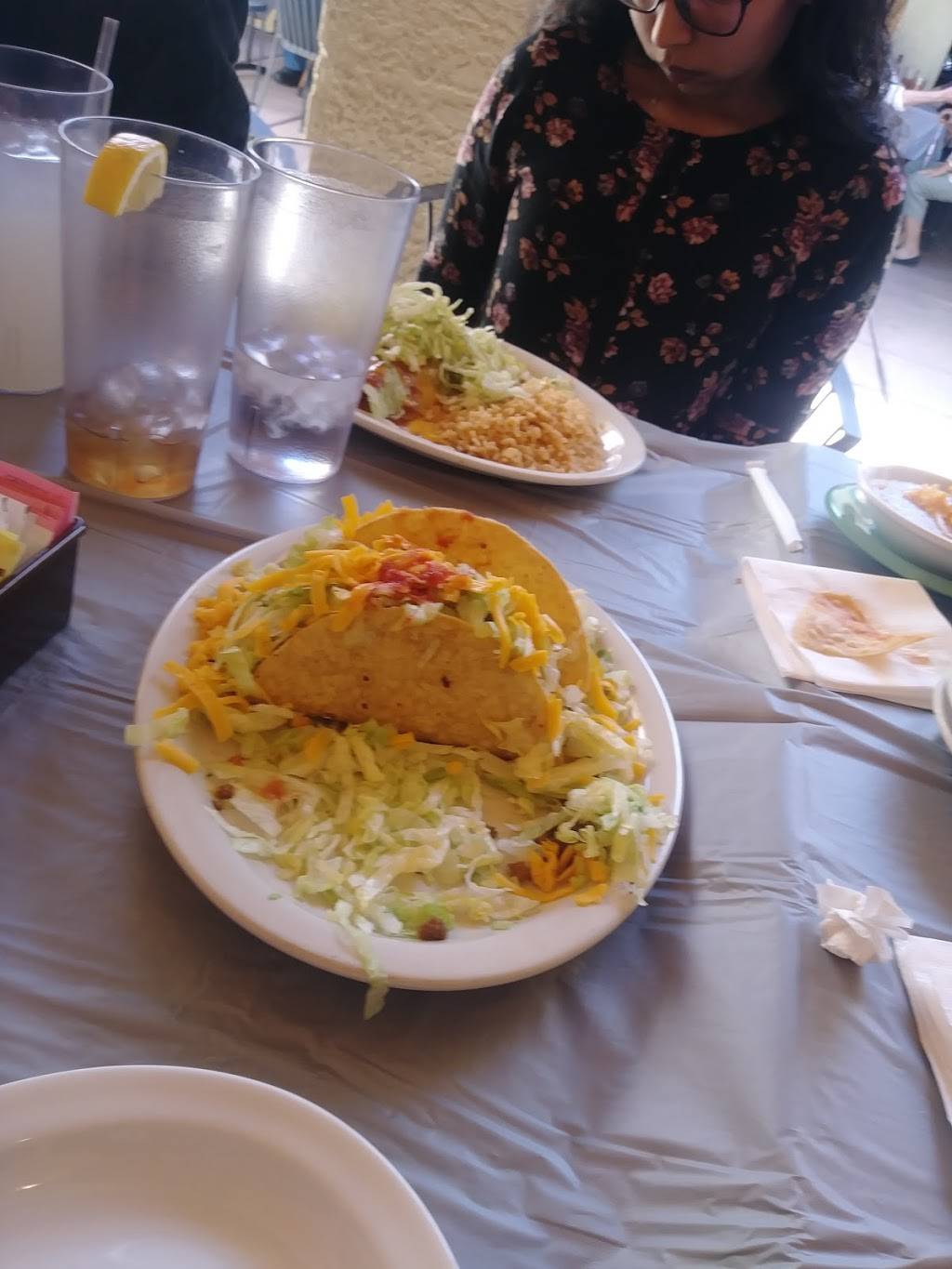 La Casita De Molina | restaurant | 3220 W Valencia Rd, Tucson, AZ 85746, USA | 5208838152 OR +1 520-883-8152