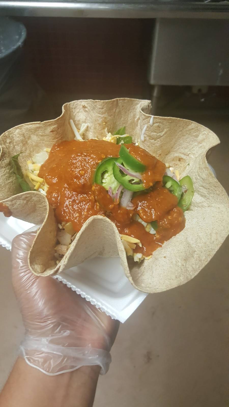 Skyline Cafe | restaurant | 7 Skyline Dr, Hawthorne, NY 10532, USA | 9143455033 OR +1 914-345-5033