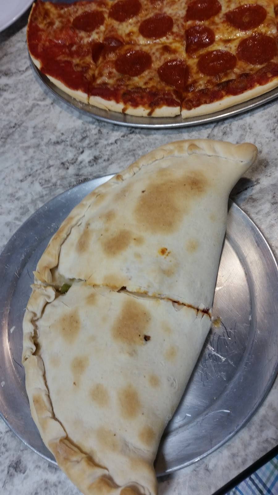 Gillios Pizza | restaurant | 167 E Shawnee Ave, Shawneetown, IL 62984, USA | 6182694351 OR +1 618-269-4351