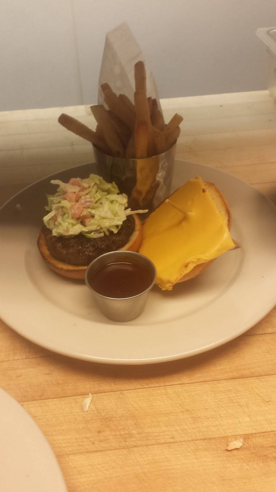 Rugova | restaurant | 259 Johnson Ave, River Edge, NJ 07661, USA | 2018808445 OR +1 201-880-8445