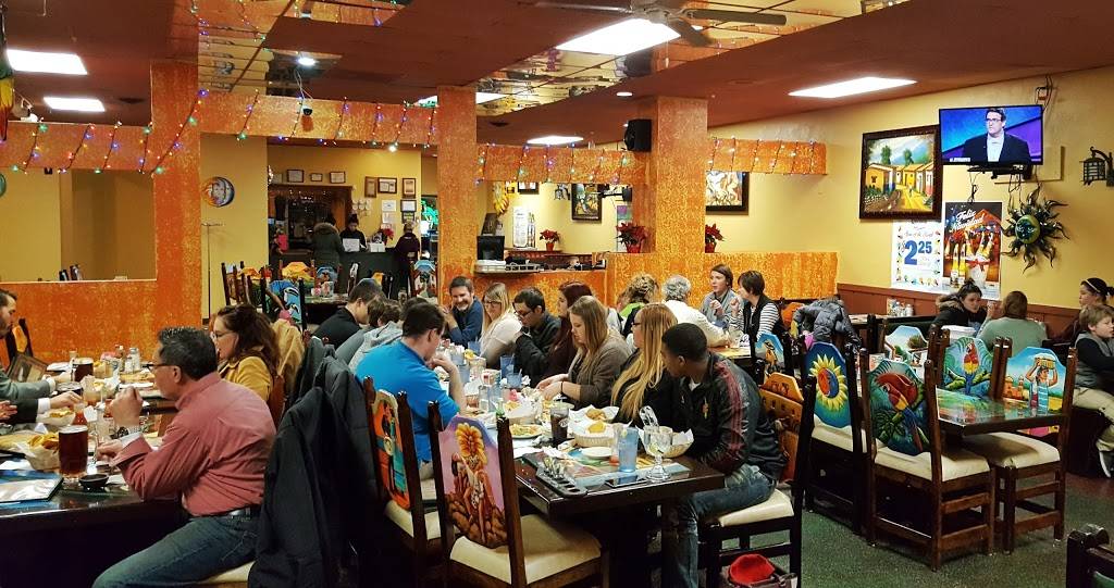 El Salto | restaurant | Golden Gate Plaza, Maumee, OH 43537, USA | 4198870211 OR +1 419-887-0211