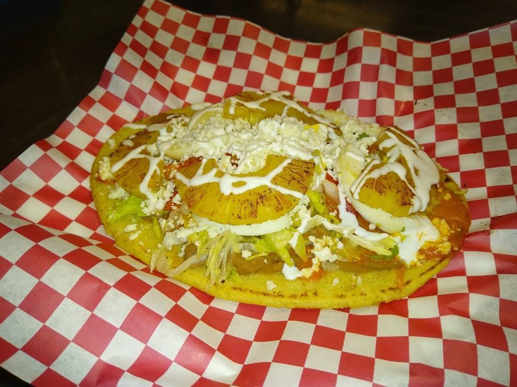 Antojitos La Laguna | restaurant | 401 E Main St, Green Forest, AR 72638, USA | 8703504026 OR +1 870-350-4026