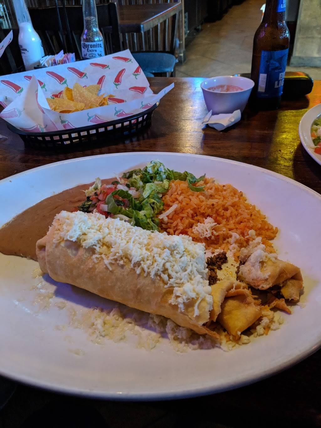 Salsas Mexican Grille | restaurant | 2015 Ayrsley Town Blvd Ste 102, Charlotte, NC 28273, USA | 7049102129 OR +1 704-910-2129