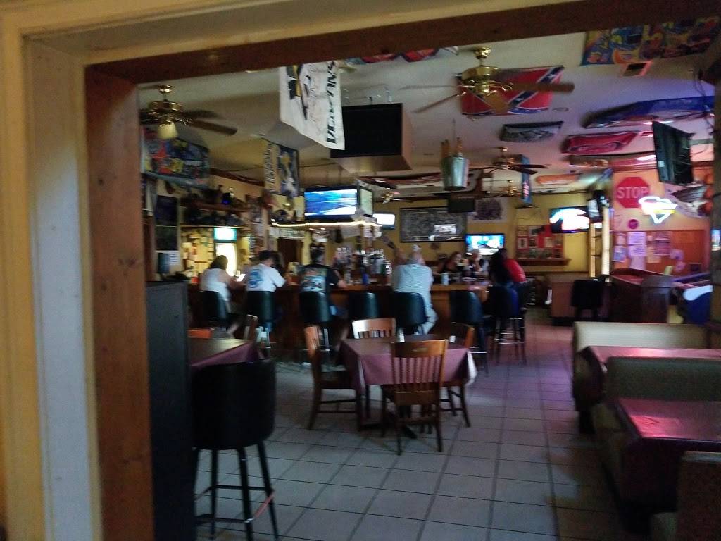 Rockefellers Food & Spirits | restaurant | 592 US-701, Loris, SC 29569, USA | 8437560840 OR +1 843-756-0840