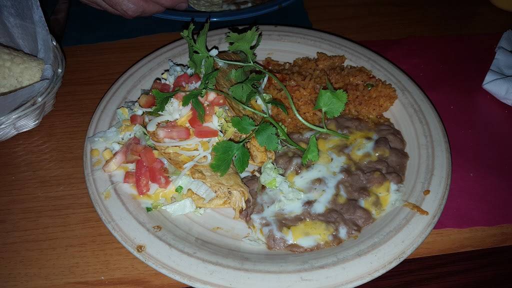 El Amigo Felix | restaurant | 8 Whalley Ave, New Haven, CT 06511, USA | 2037858200 OR +1 203-785-8200