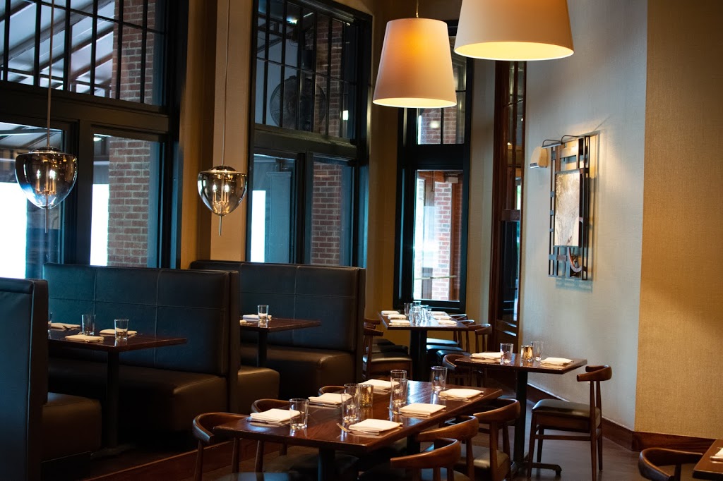 Grille on Main | restaurant | 445 Providence Main St NW Suite 101, Huntsville, AL 35806, USA | 2568295858 OR +1 256-829-5858