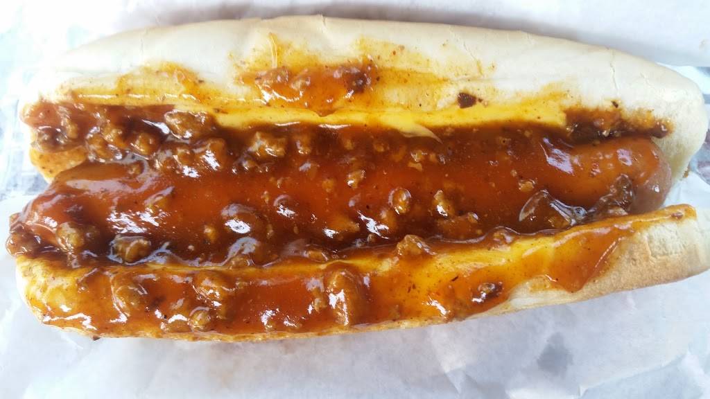 Wienerschnitzel | restaurant | 10207 San Sevaine Way, Jurupa Valley, CA 91752, USA | 9517901380 OR +1 951-790-1380