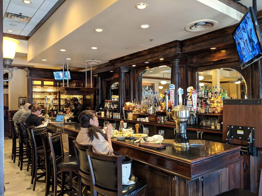 Maggianos Little Italy | restaurant | 8030 Renaissance Pkwy Suite 890, Durham, NC 27713, USA | 9195720070 OR +1 919-572-0070