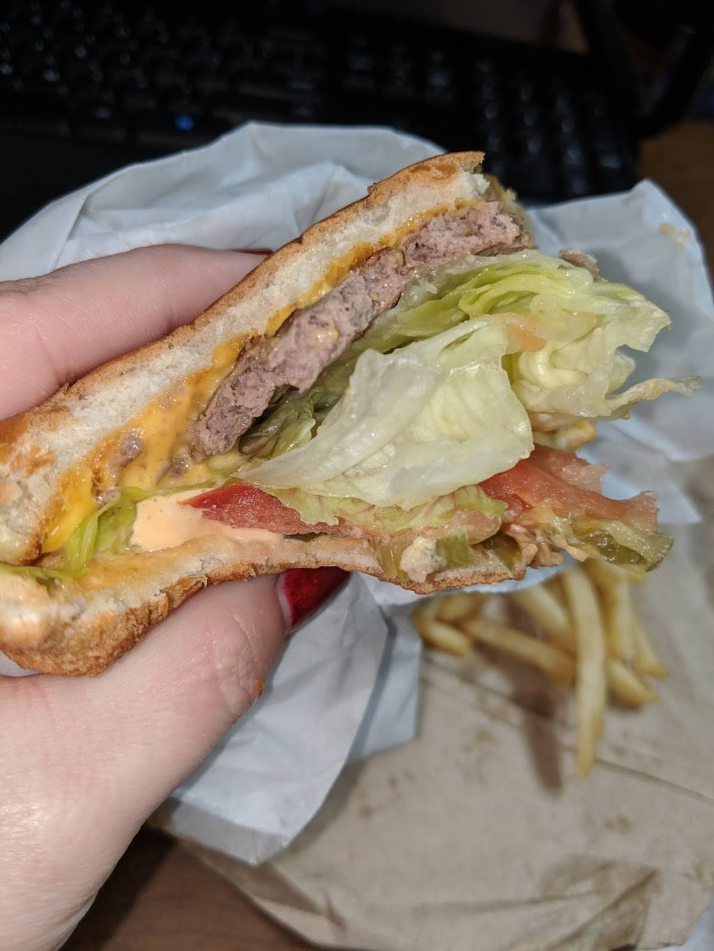 Bakers Drive-Thru | restaurant | 1300 Blaine Street, Riverside, CA 92507, USA | 9098845233 OR +1 909-884-5233