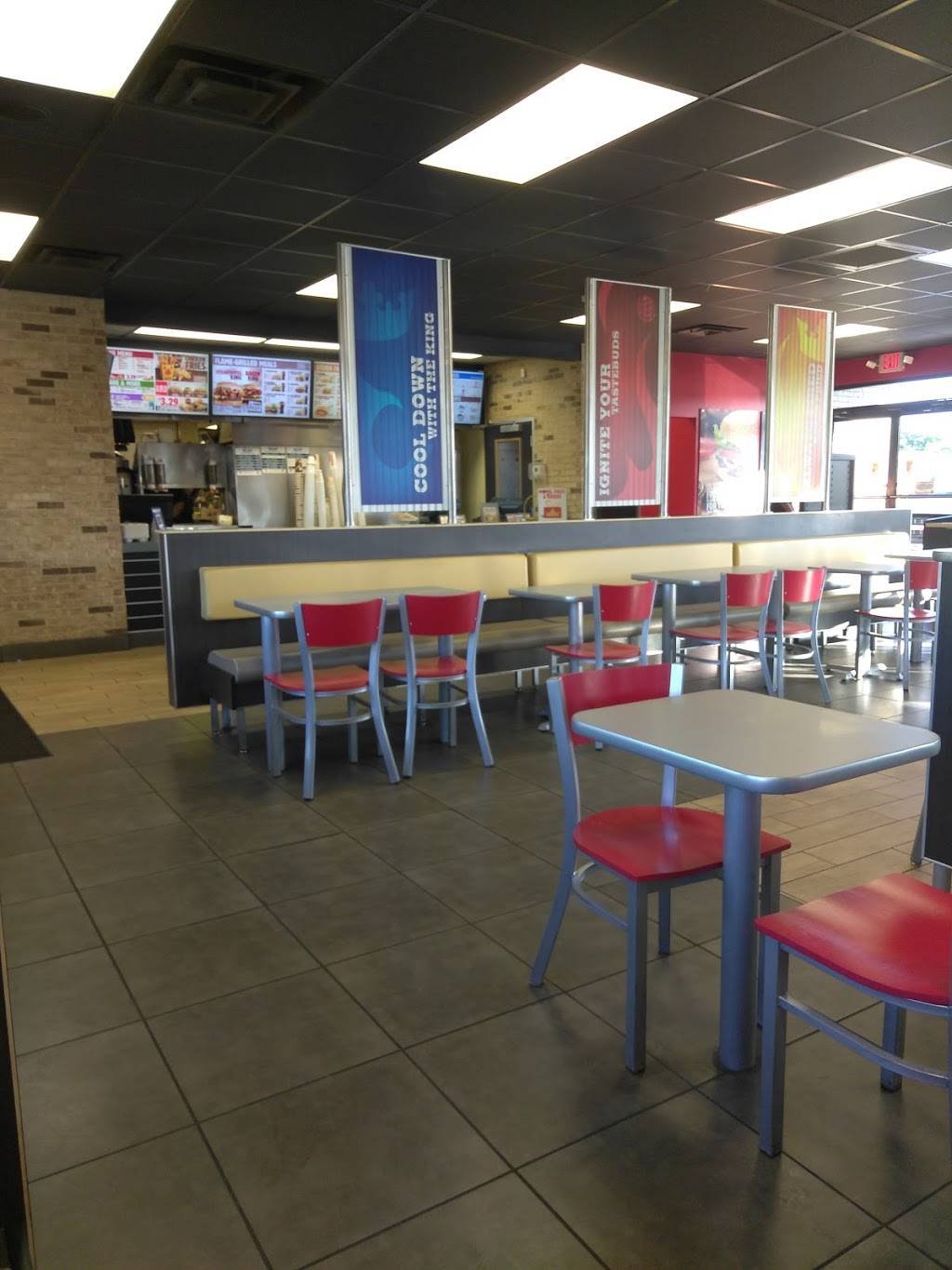Burger King | restaurant | 1434 E 10th St, Jeffersonville, IN 47130, USA | 8122827951 OR +1 812-282-7951