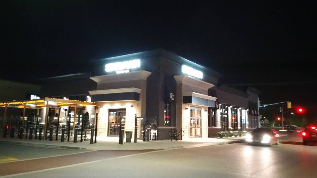 State & Main Kitchen & Bar | restaurant | 589 Fairway Rd S, Kitchener, ON N2C 1X4, Canada | 5199546200 OR +1 519-954-6200