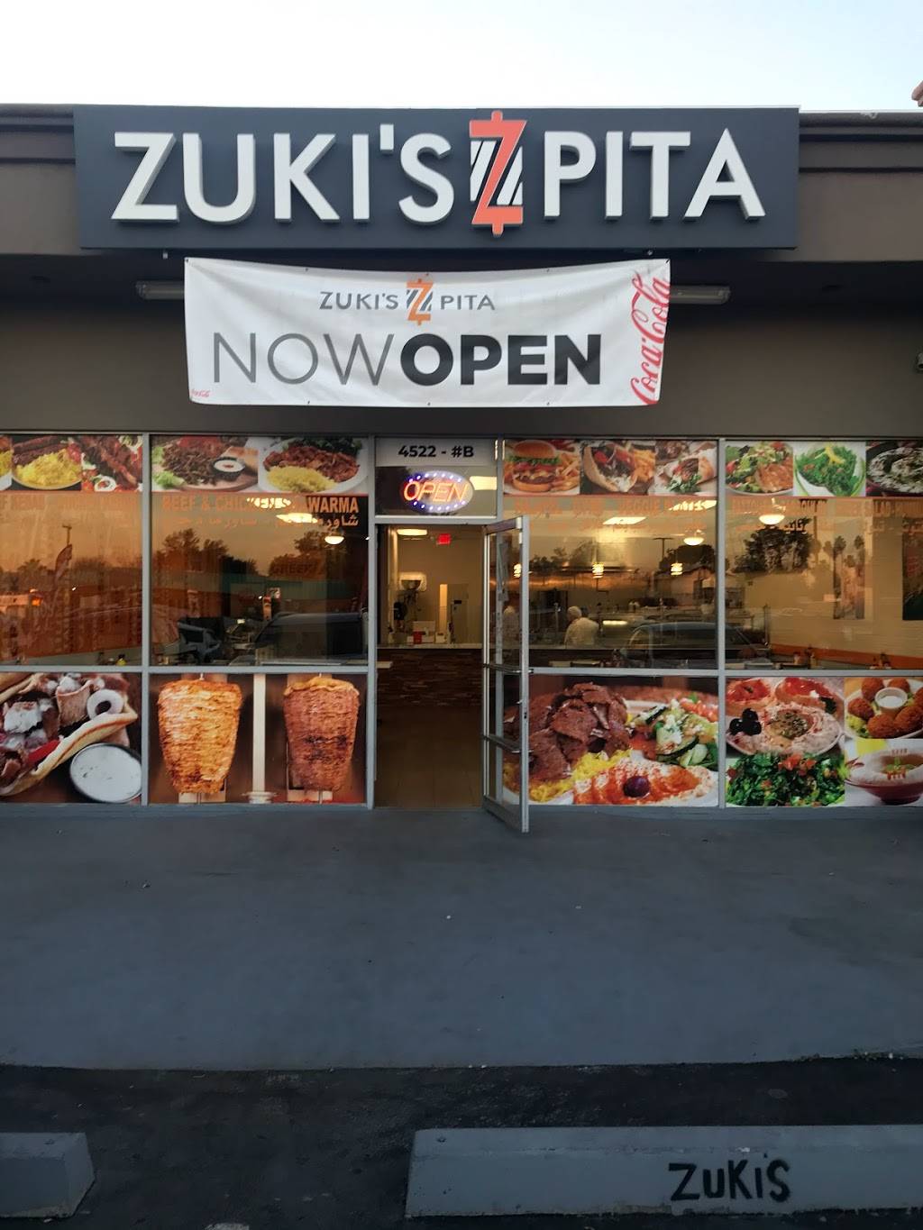 Zukis Pita | restaurant | 4522 N 19th Ave, Phoenix, AZ 85015, USA | 6023471111 OR +1 602-347-1111