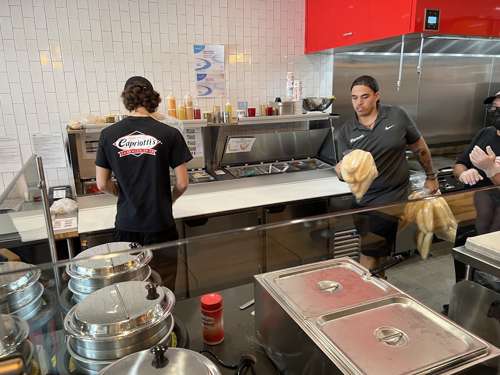 Capriottis Sandwich Shop | restaurant | 1678 NE Miami Gardens Dr, North Miami Beach, FL 33179, USA | 3054540744 OR +1 305-454-0744