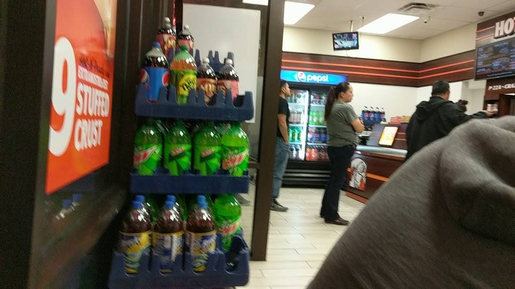 Little Caesars Pizza | meal takeaway | 2039 Yale Blvd SE, Albuquerque, NM 87106, USA | 5058355049 OR +1 505-835-5049