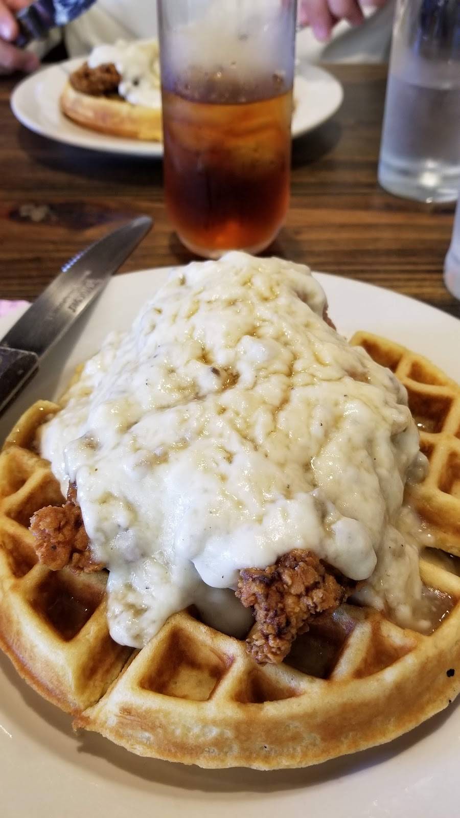 The Rooster Cafe | restaurant | 111 E Broadway St, Winnsboro, TX 75494, USA | 9033476541 OR +1 903-347-6541