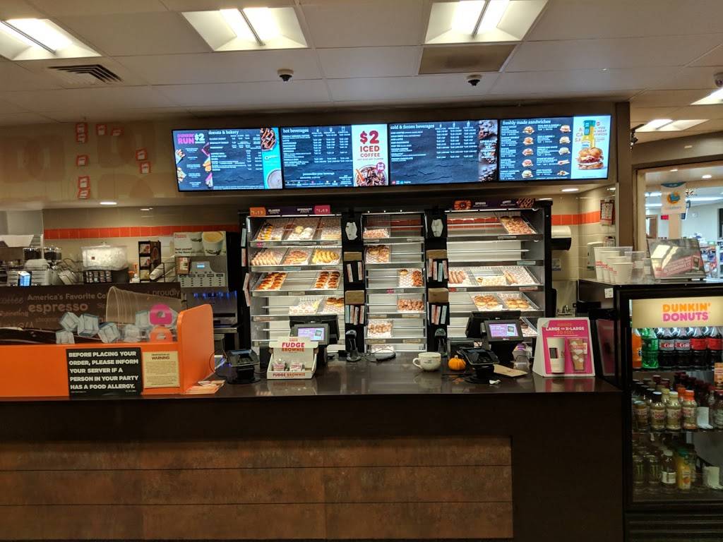 Dunkin | cafe | 118 San Mateo Rd, Half Moon Bay, CA 94019, USA | 6505600106 OR +1 650-560-0106