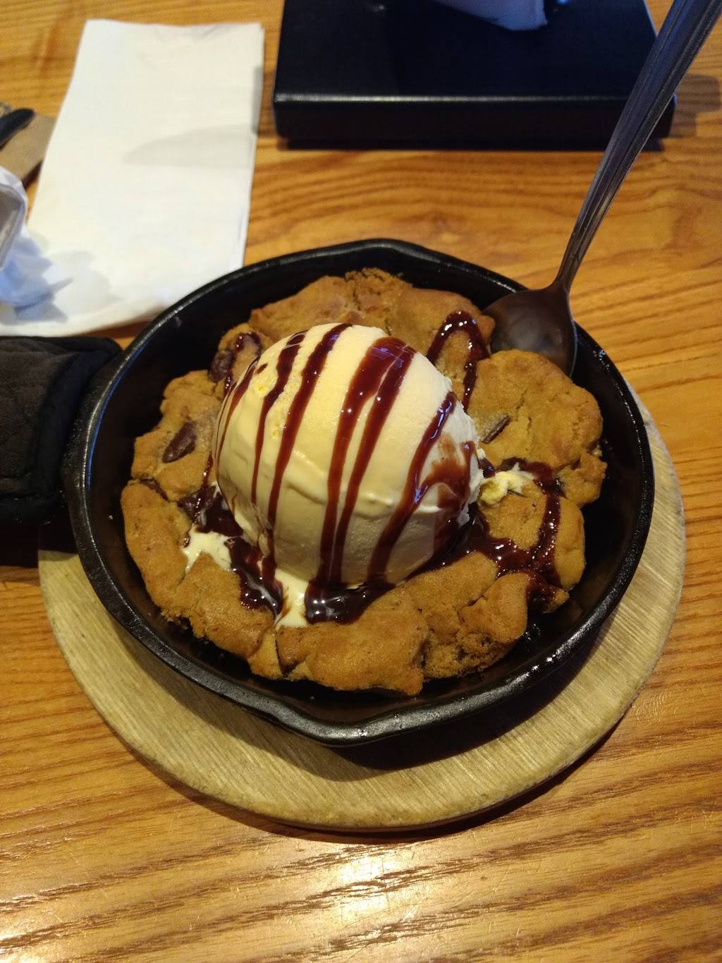 Chilis Grill & Bar | meal takeaway | 1349 Canyon Del Rey Blvd, Seaside, CA 93955, USA | 8313930598 OR +1 831-393-0598