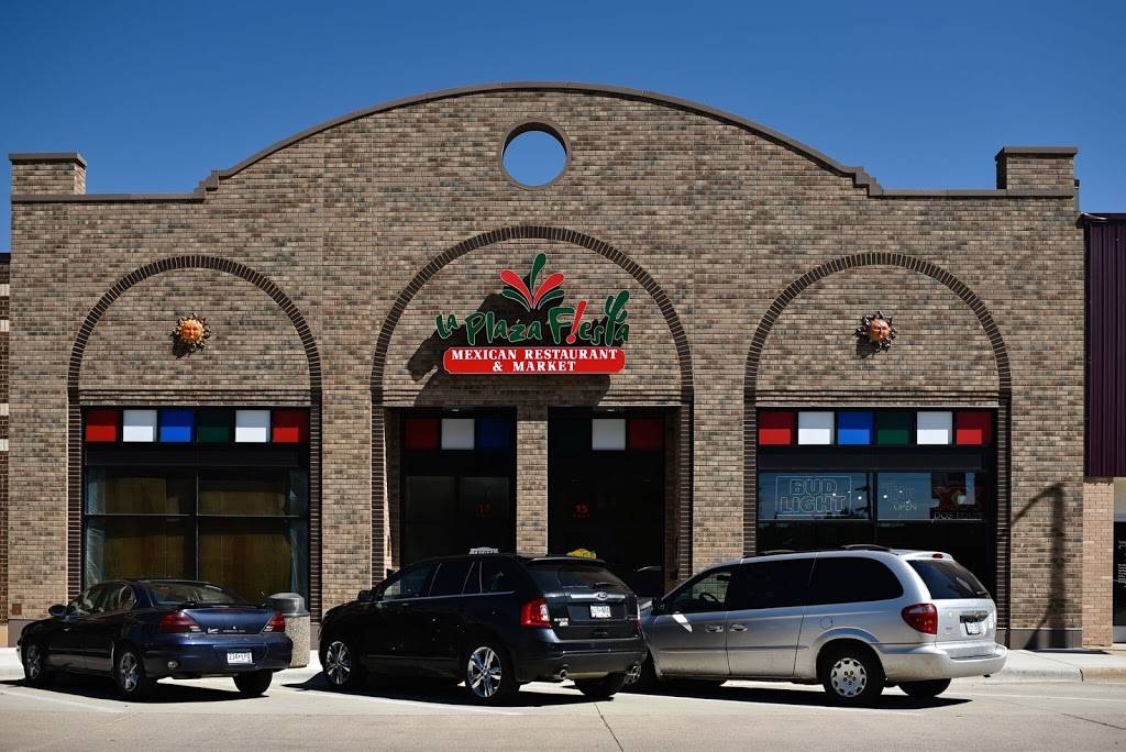 La Plaza F!esta | restaurant | 15 W Main St, Madelia, MN 56062, USA | 5076428624 OR +1 507-642-8624