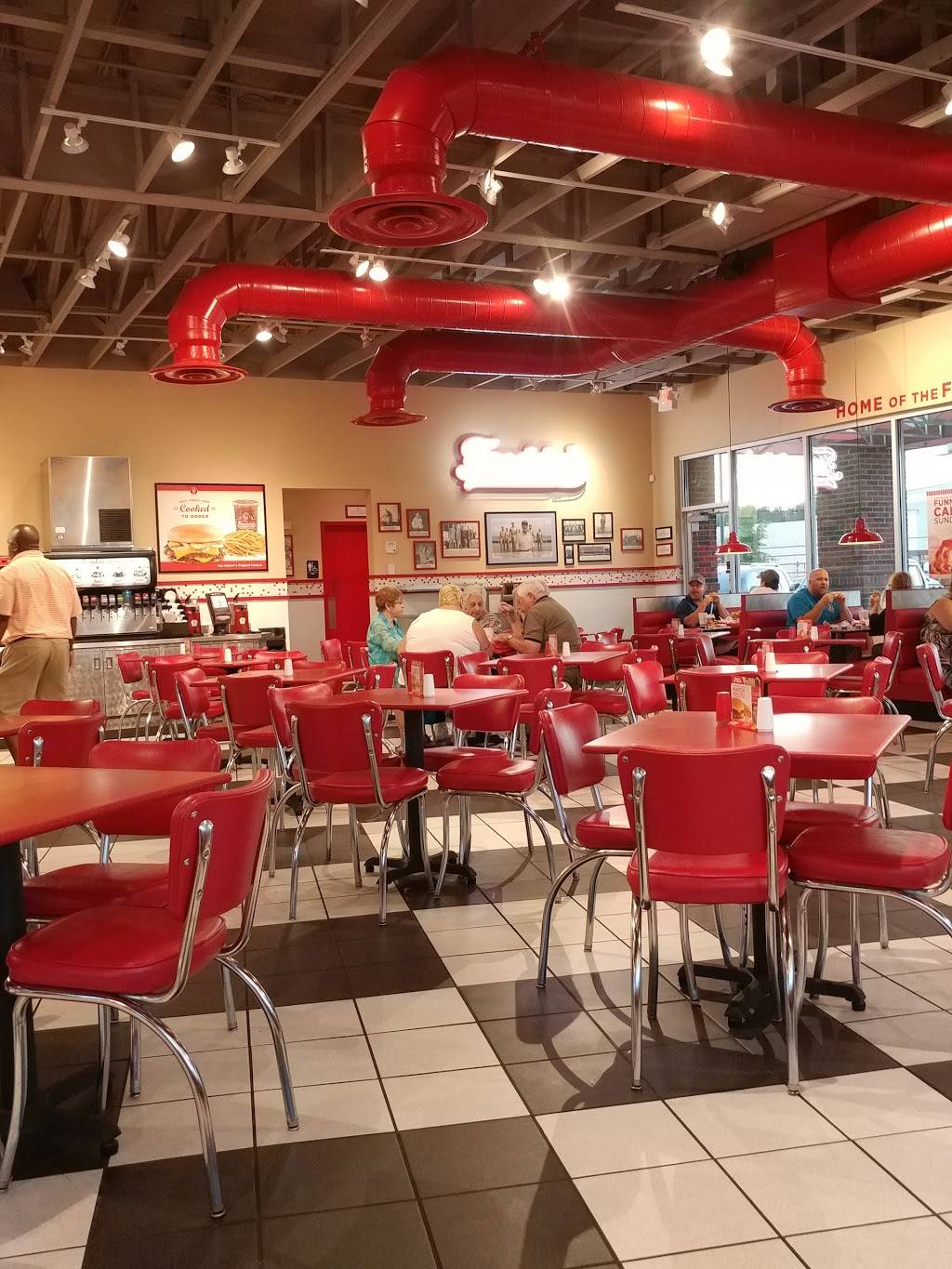 Freddys Frozen Custard & Steakburgers | restaurant | 1421 Boone Station Dr, Burlington, NC 27215, USA | 3365860106 OR +1 336-586-0106