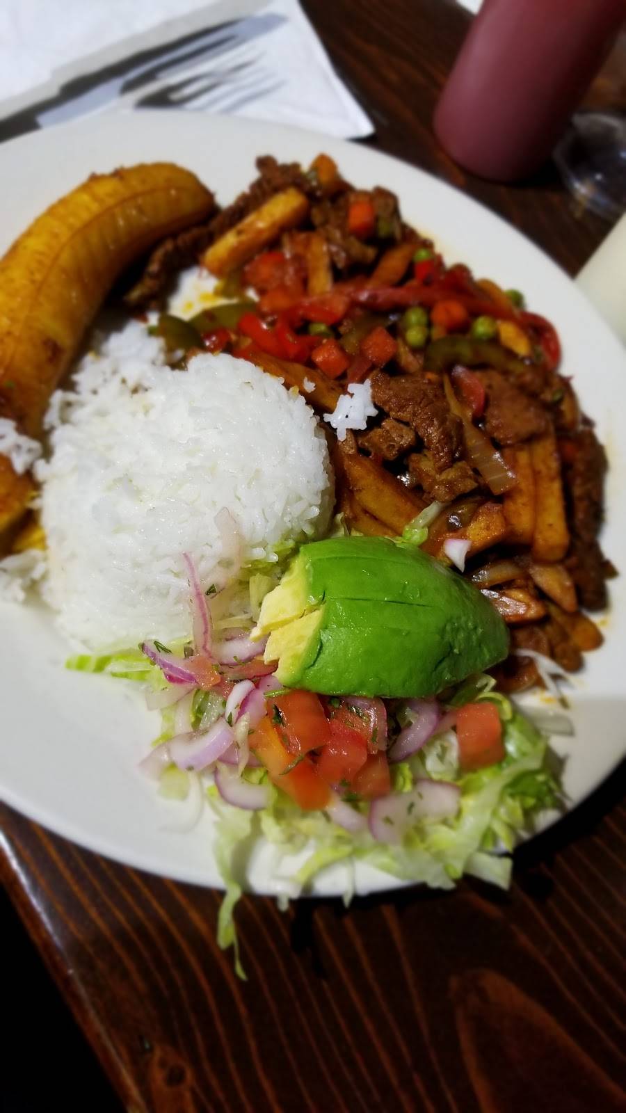 Linda Azoguenita Bakery & Restaurant | restaurant | 51-01 108th St, Corona, NY 11368, USA | 7185920100 OR +1 718-592-0100