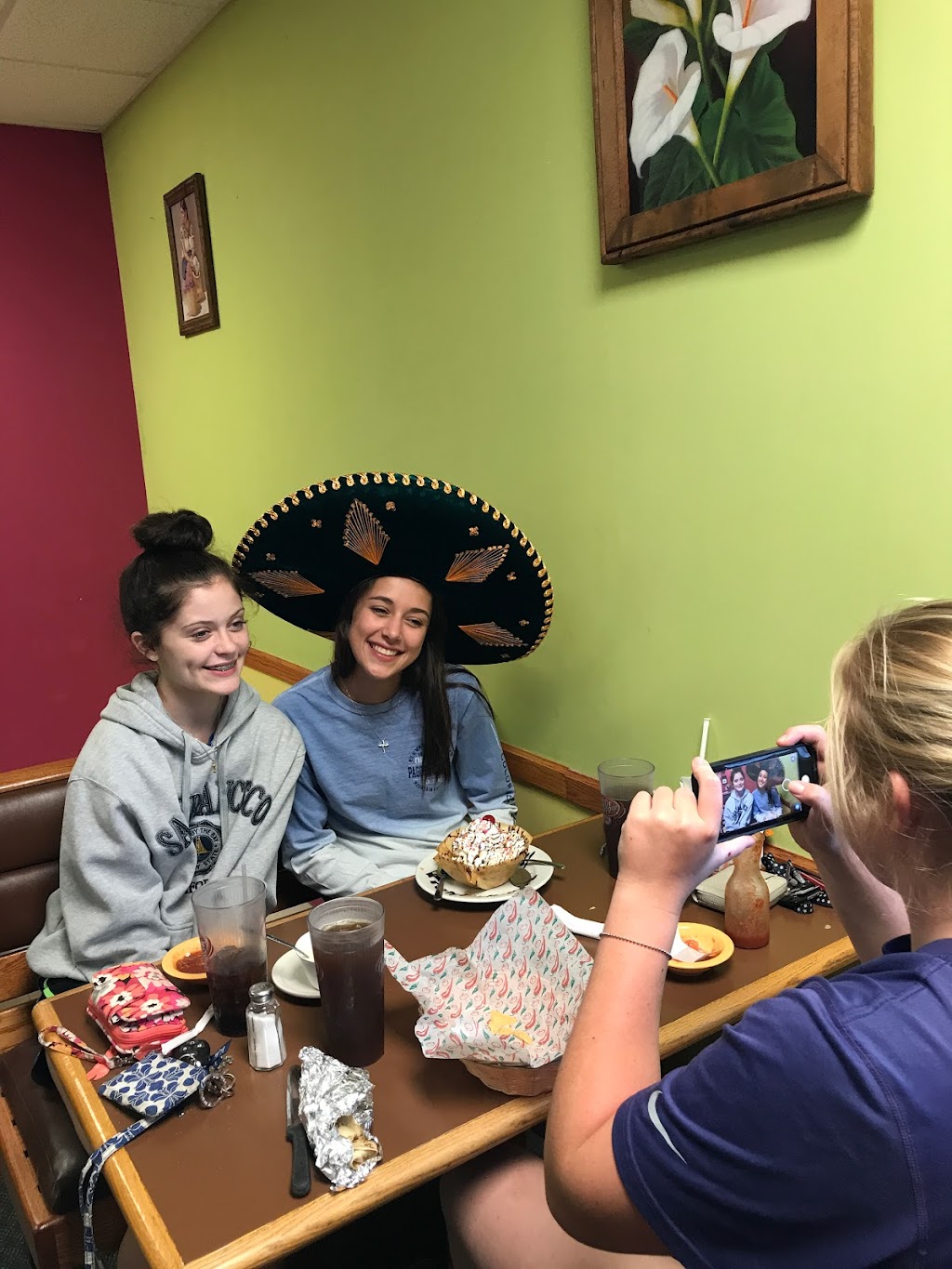 Pueblo Nuevo Méxican Restaurant | restaurant | 806 E 1st Ave, St John, KS 67576, USA | 6205493366 OR +1 620-549-3366