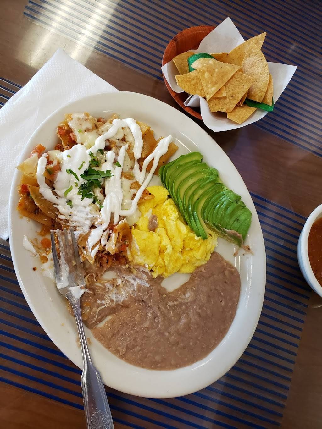 Ostioneria El Compa | restaurant | 5841 Firestone Blvd # F, South Gate, CA 90280, USA | 5629281830 OR +1 562-928-1830