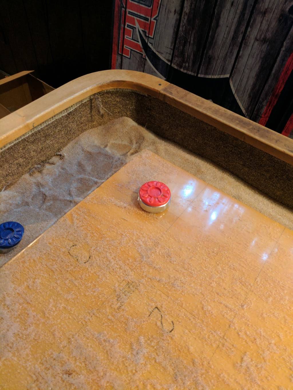 Korner Pub | restaurant | 1017 W Main St, Owosso, MI 48867, USA | 9897239843 OR +1 989-723-9843