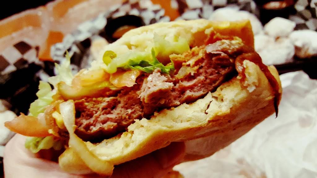 11/11 Burgers & Fries | restaurant | 3818 E Court St, Flint, MI 48506, USA | 8103771111 OR +1 810-377-1111