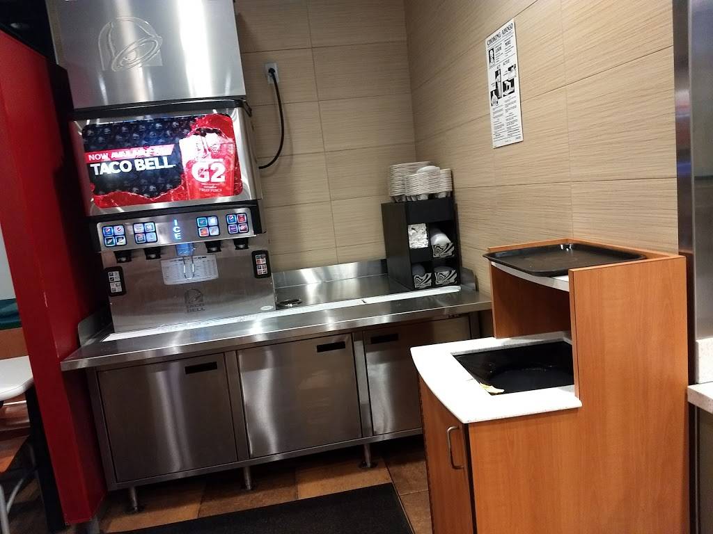 Taco Bell | meal takeaway | 7850 N Wickham Rd, Melbourne, FL 32940, USA | 3215900860 OR +1 321-590-0860