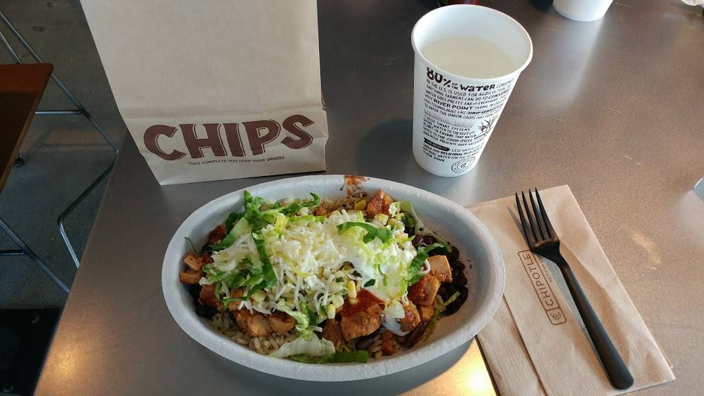 Chipotle Mexican Grill | restaurant | 2290 Otay Lakes Rd #100, Chula Vista, CA 91915, USA | 6194210078 OR +1 619-421-0078
