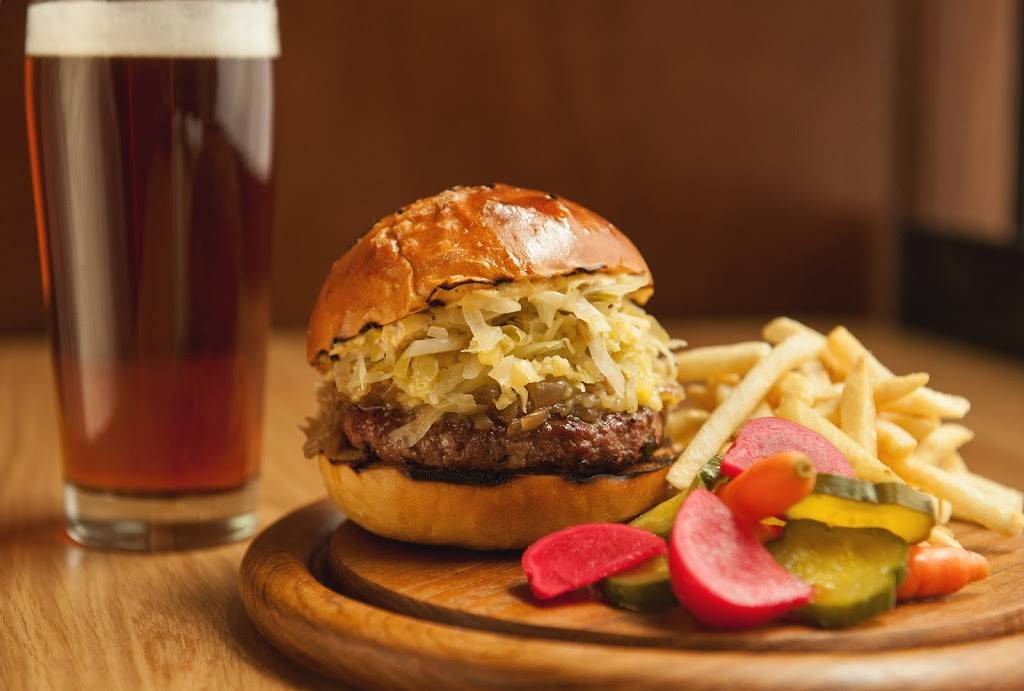 Schroeders | restaurant | 240 Front St, San Francisco, CA 94111, USA | 4154214778 OR +1 415-421-4778