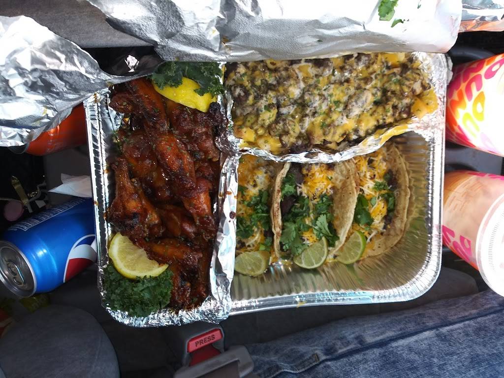 Taylormade Que | restaurant | 6717 S Halsted St, Chicago, IL 60621, USA | 8722443616 OR +1 872-244-3616