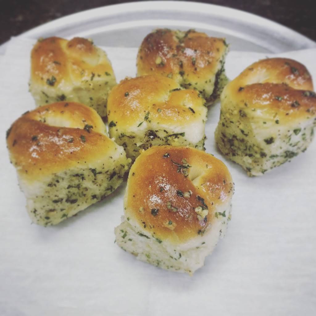 Alberts Pizza West Babylon | meal delivery | 419 Great East Neck Rd, West Babylon, NY 11704, USA | 6314223435 OR +1 631-422-3435