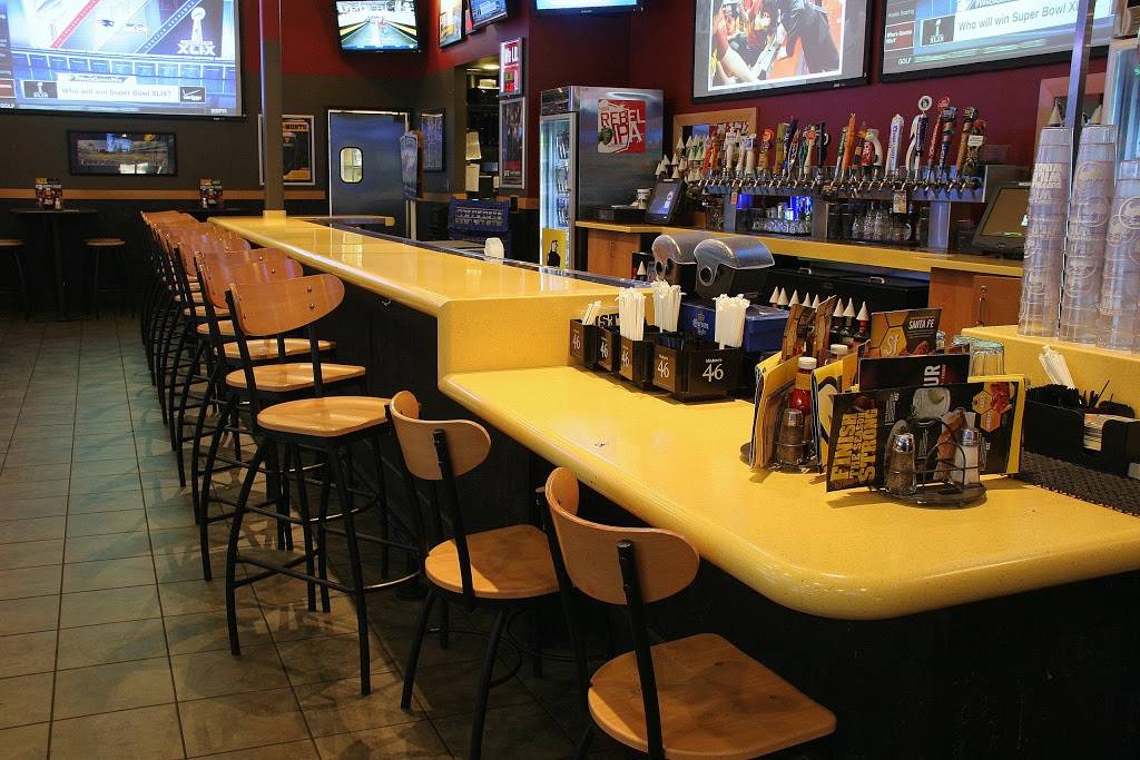 Buffalo Wild Wings | restaurant | 7060 Hollywood Blvd, Los Angeles, CA 90028, USA | 3234661721 OR +1 323-466-1721