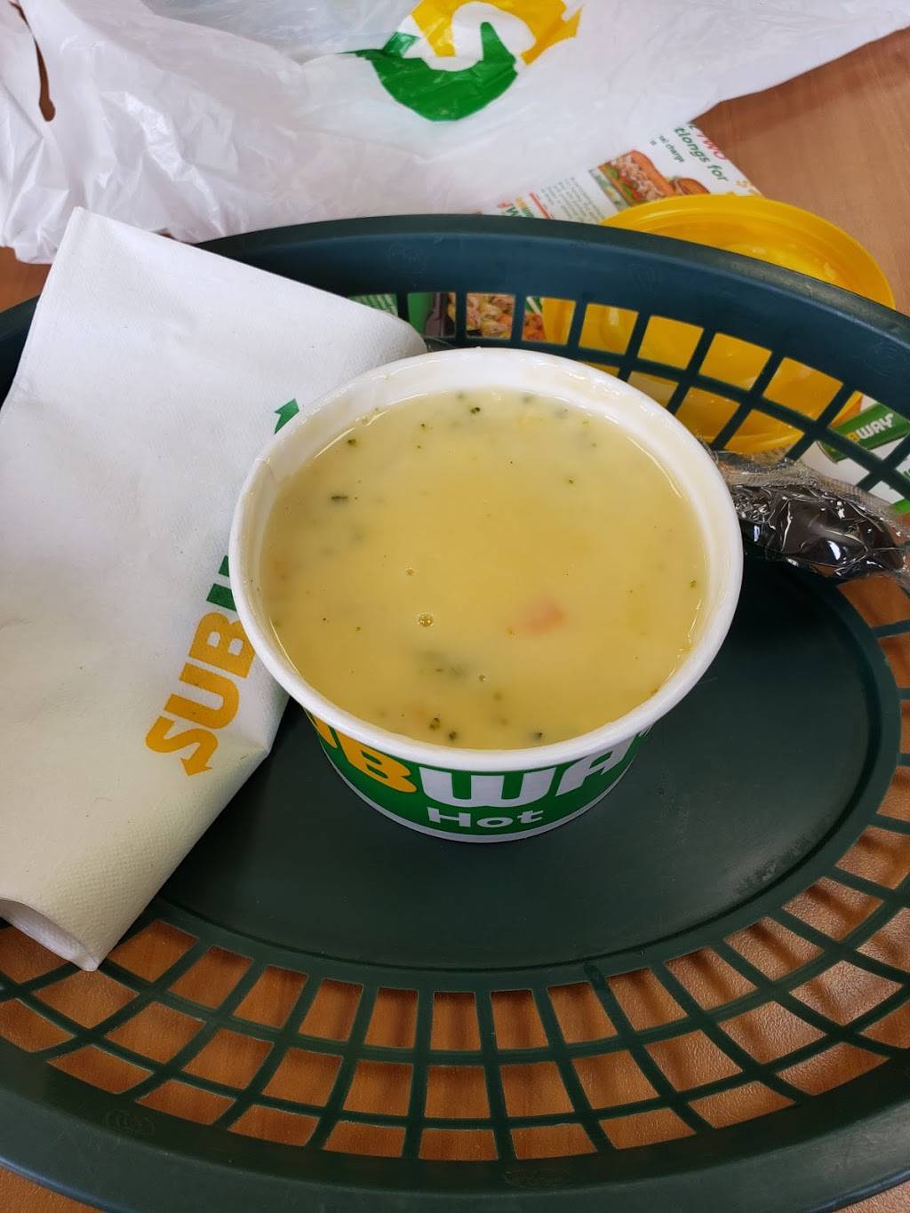 Subway Restaurants | restaurant | 1133 Emerson St, Evanston, IL 60201, USA | 8478644661 OR +1 847-864-4661