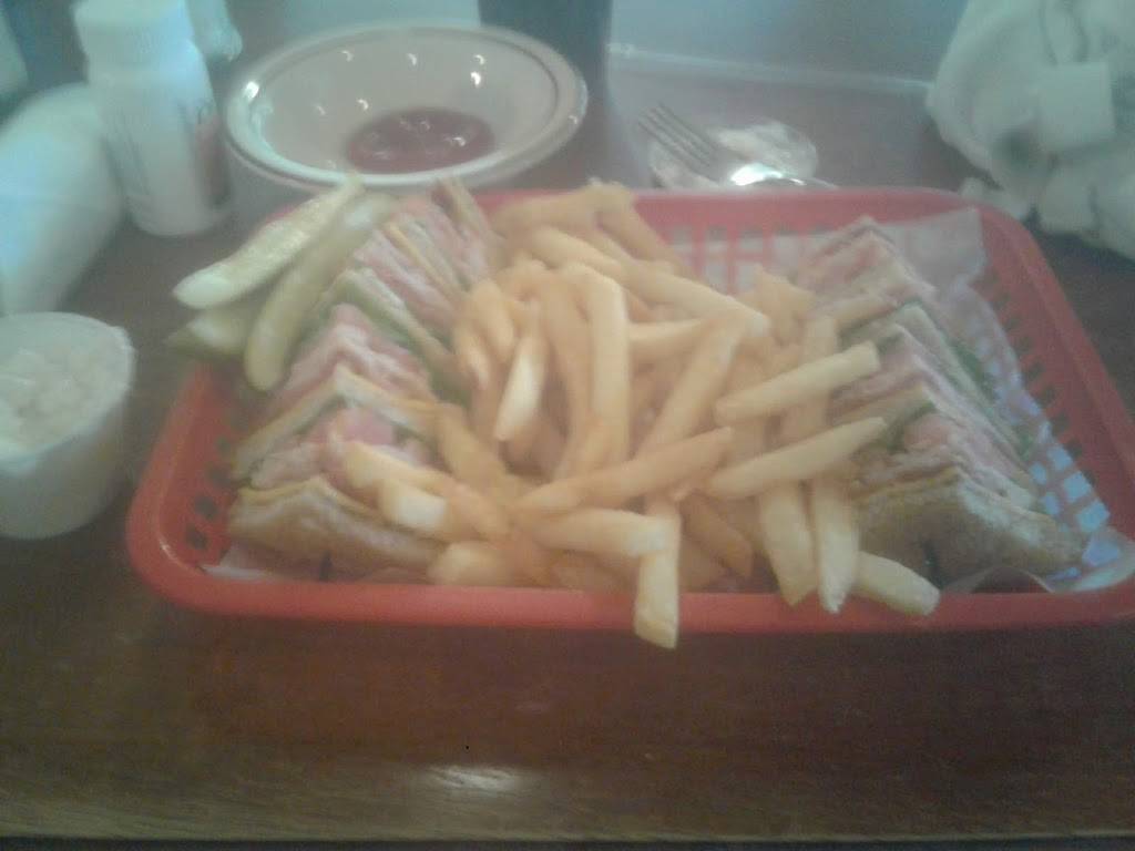 Toto Cafe | restaurant | 3060 S Range Rd, North Judson, IN 46366, USA | 5747727980 OR +1 574-772-7980