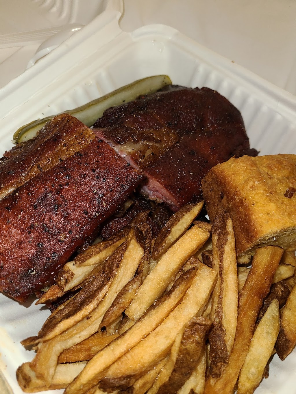 The Q | Fort Bragg | restaurant | 1064 S Main St, Fort Bragg, CA 95437, USA | 7079610100 OR +1 707-961-0100