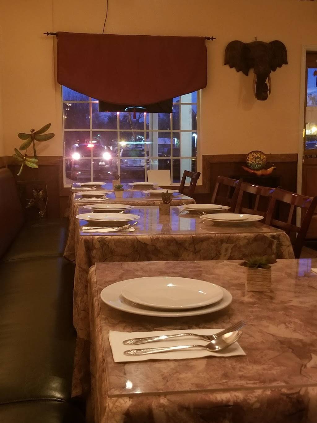 lynns thai restaurant | restaurant | 8492 Gravenstein Hwy, Cotati, CA 94931, USA | 7077939300 OR +1 707-793-9300