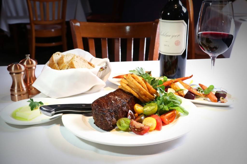 Chops City Grill | restaurant | 6660 837 5th Ave S, Naples, FL 34102, USA | 2392624677 OR +1 239-262-4677