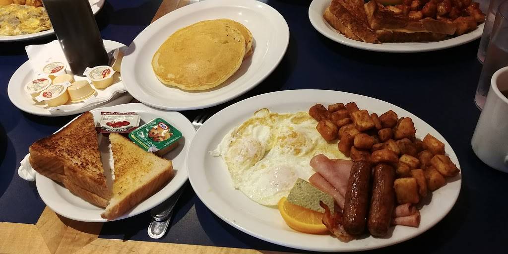 Daybreak | restaurant | 16715 Yonge St, Newmarket, ON L3X 1X4, Canada | 9058301600 OR +1 905-830-1600