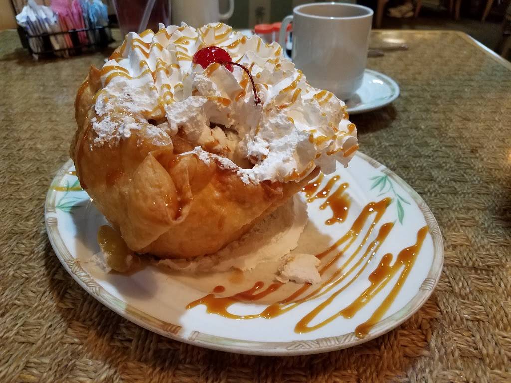 Cane Garden Country Club | restaurant | 1726 Bailey Trail, The Villages, FL 32162, USA | 3527500627 OR +1 352-750-0627