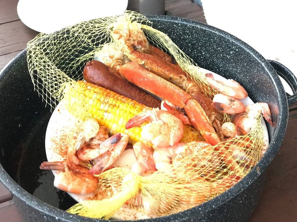 Joes Crab Shack | restaurant | 155 N McPherson Church Rd, Fayetteville, NC 28303, USA | 9108688422 OR +1 910-868-8422