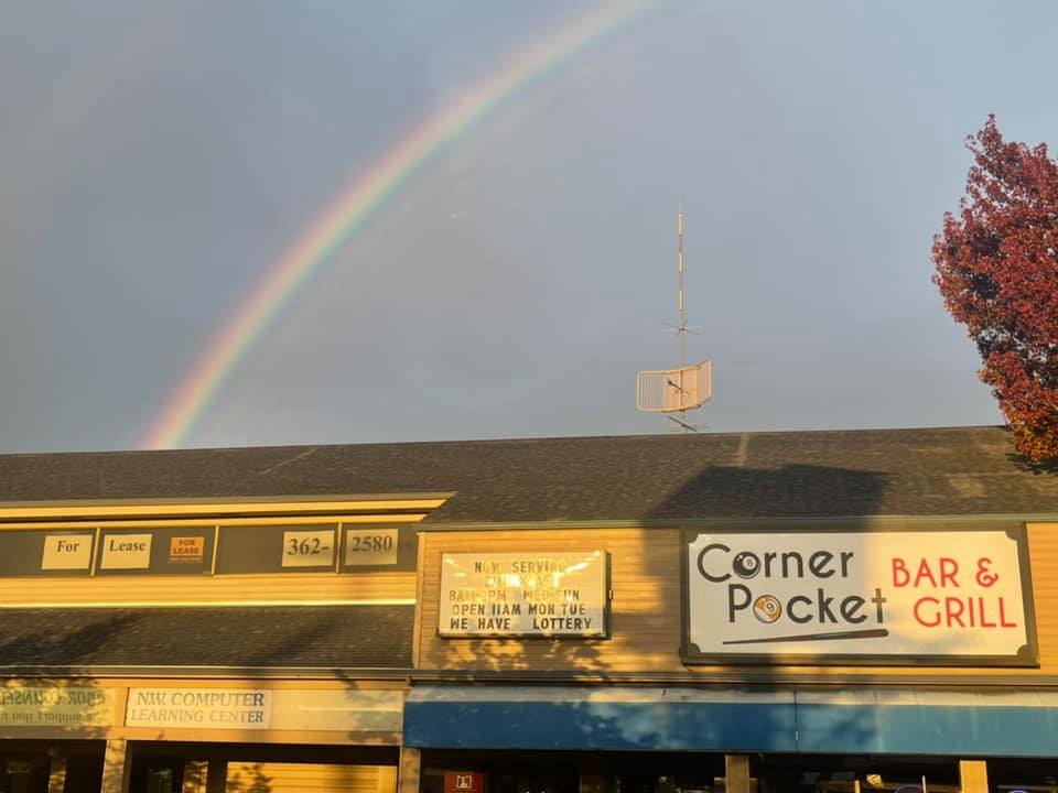 Corner Pocket Bar and Grill | restaurant | 2653 Commercial St SE, Salem, OR 97302, USA | 9713047111 OR +1 971-304-7111