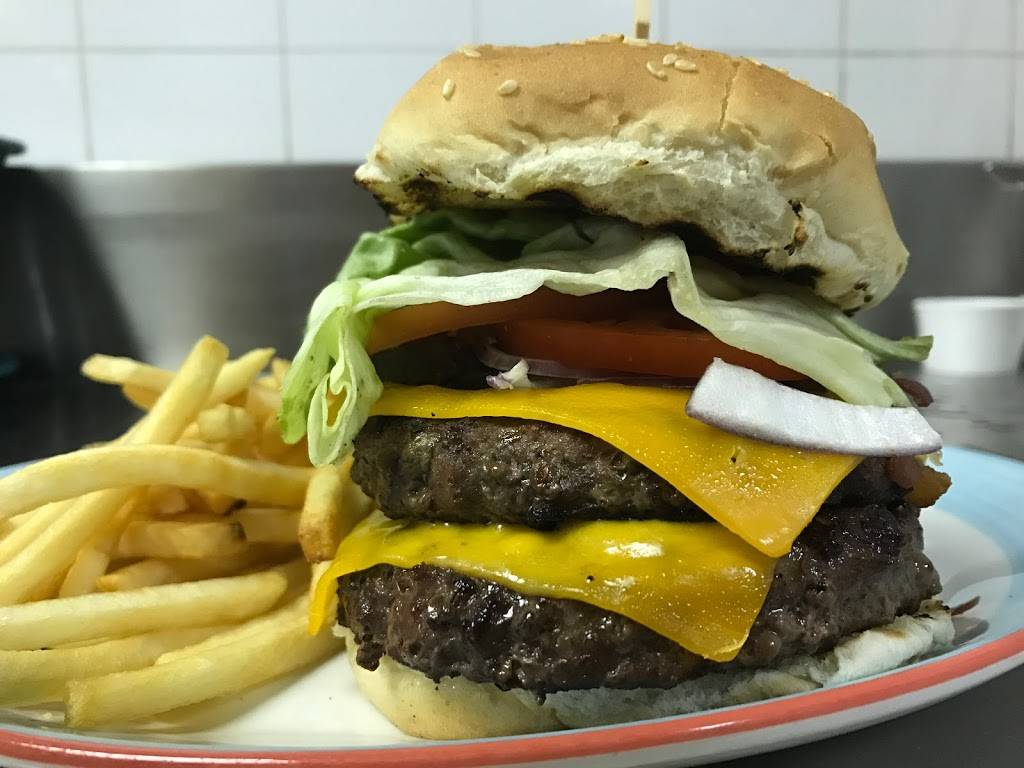 Restaurant Grillys 9305 | restaurant | 9305 Boulevard Lacordaire, Saint-Léonard, QC H1R 2B6, Canada | 5143212777 OR +1 514-321-2777