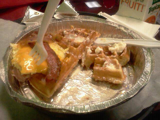 Soho Cafe & Grill | meal takeaway | 215 Church Ave, Brooklyn, NY 11218, USA | 7184368800 OR +1 718-436-8800