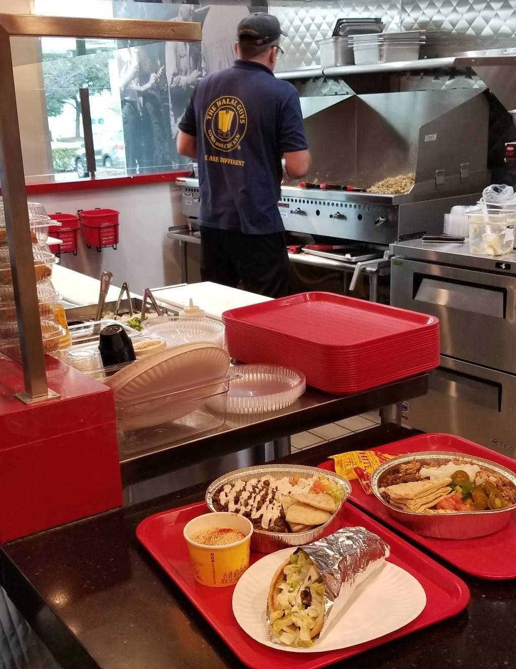 The Halal Guys | restaurant | 3432 E Hebron Pkwy Suite 114, Carrollton, TX 75010, USA | 4699861020 OR +1 469-986-1020