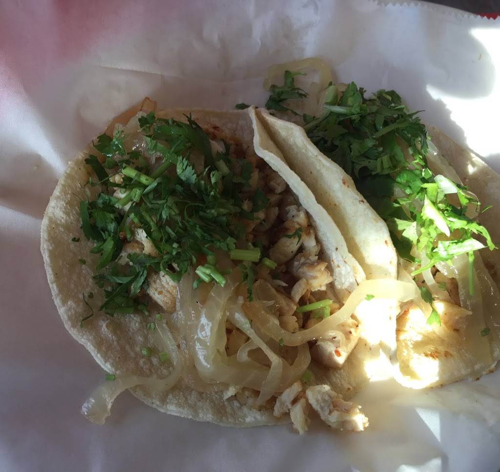 Taqueria Lupita | restaurant | 1505 College St, Beaumont, TX 77701, USA | 4094544351 OR +1 409-454-4351