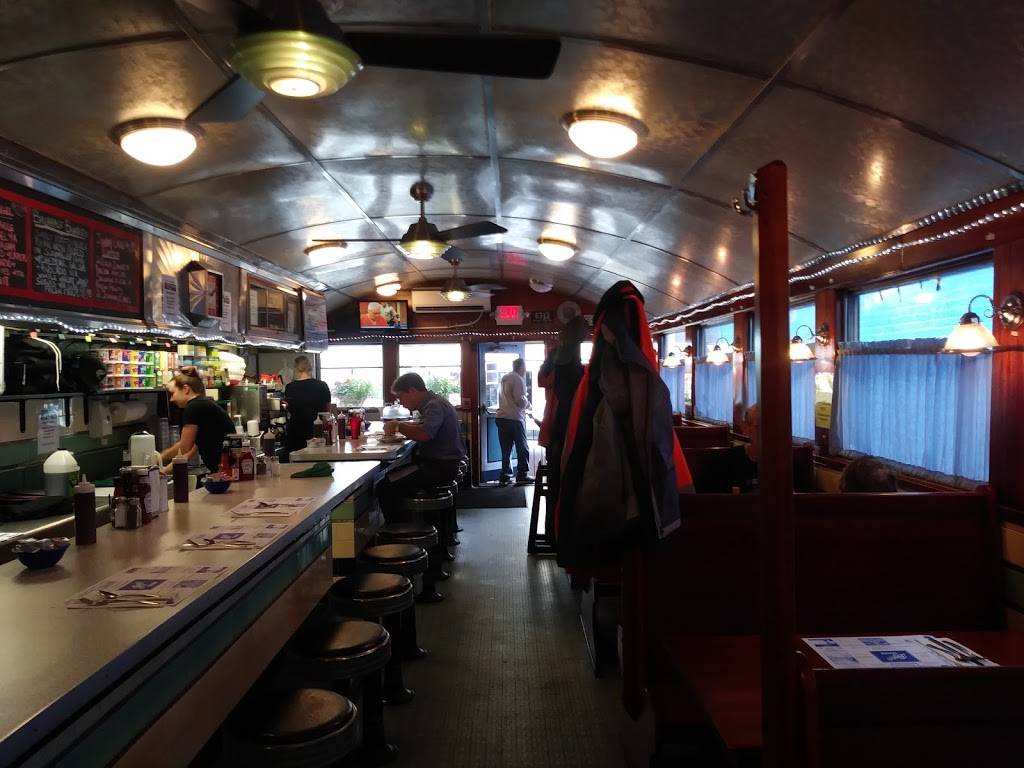 Jiggers Diner | restaurant | 145 Main St, East Greenwich, RI 02818, USA | 4018846060 OR +1 401-884-6060